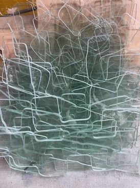 резка фиур из стекла.jpeg